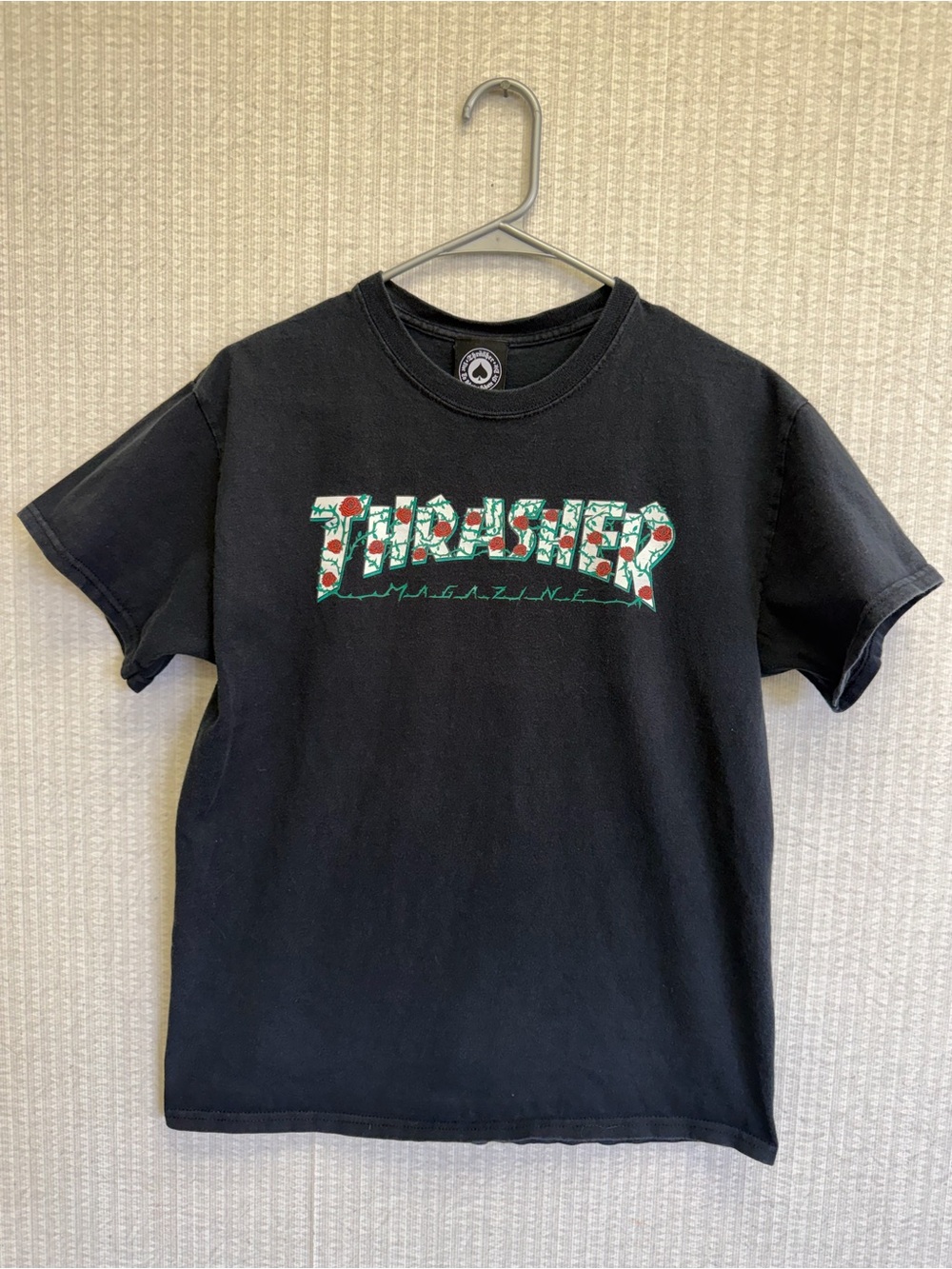 Thrasher Magazine Roses & Thorns Black Red Green Short Sleeve T-Shirt Mens M - Picture 1 of 7